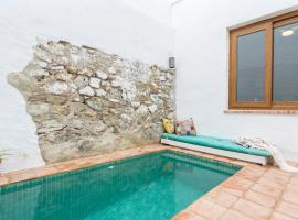 Encantadora casa rural con piscina privada, country house in El Bosque