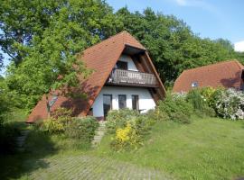 Finnhäuser am Vogelpark - Haus Annika, хотел с паркинг в Марло