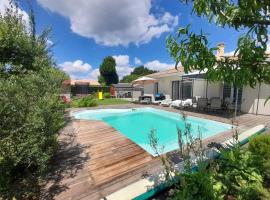 Gîte classé 4 étoiles - 6 P. avec piscine chauffée, hotel u gradu Listrac-Médoc