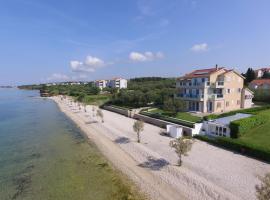 Apartments Citrine on the beach