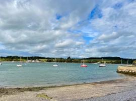 Garddfon Inn, hótel í Y Felinheli