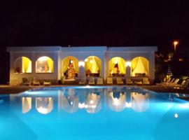 Villaggio Alba Chiara – hotel w pobliżu miejsca Plaża Spiaggialunga w mieście Vieste