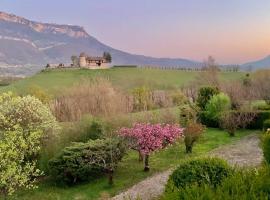 Au calme avec vue magnifique à Saint Maximin, khách sạn ở Saint-Maximin