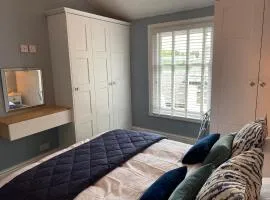 Mayfield Apartment Luxury first floor 1 bedroom apartment