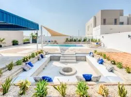 Stella Stays Cozy Beachfront Villa Private Pool 4BDR