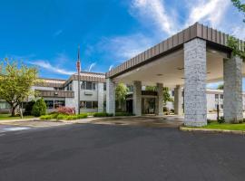 Clarion Pointe Jamestown - Falconer, hotell i Jamestown