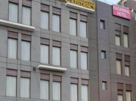 Hotel S C Residency, hotel in zona Aeroporto Internazionale di Chandigarh - IXC, Zirakpur