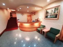 Long Cherng Hotel