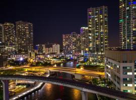 Comfort Inn & Suites Downtown Brickell-Port of Miami, hotel cerca de Estadio Marlins Park, Miami