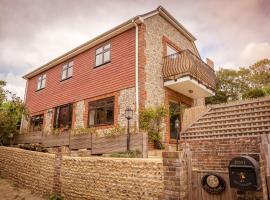 Riverbank Cottage - idyllic riverside country cottage on South Downs, loc de cazare din Alfriston