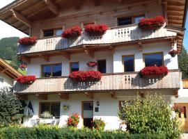 Haus Roland, hotel en Zell am Ziller
