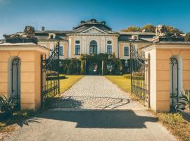 Zamek Usobi, parkolóval rendelkező hotel Úsobíban