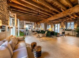 Pestana Fisherman Village