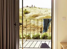 Surfivor Surf Camp, hotel v destinaci Esmoriz