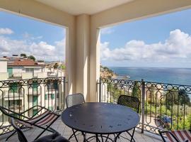 Casa Miradore 600 mt dal mare, hotel in Imperia