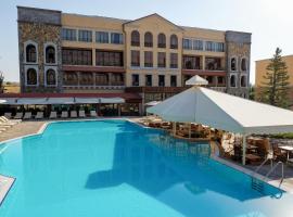 Caucasus Hotel, hotel v Jerevanu