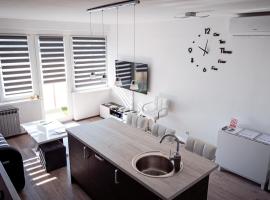 Treba Malo Odmorit - Family Room, PS4 Pro, Free parking, пляжне помешкання для відпустки у місті Карловаць