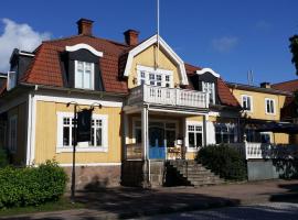 Broby Gästgivaregård, hotel em Sunne