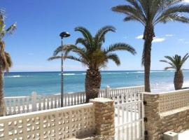 CHALET A 5 METROS DEL MAR.Wifi gratis, hotel v Murcii