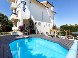 LV Premier Granja Villa- GR1, hotel with parking in Granja