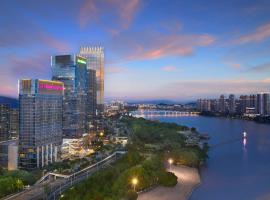 Crowne Plaza Fuzhou Riverside, an IHG Hotel, хотел в Фучжоу