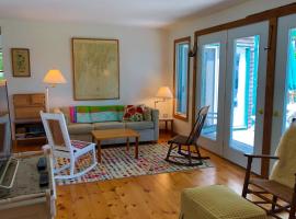 Sea Heather Cottage, holiday home in Waldoboro