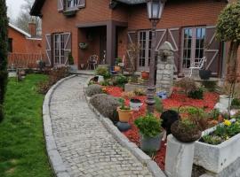 Chambres chez Nanou avec petit déjeuner, prabangi stovyklavietė mieste Šimė