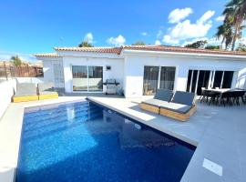 Luxury Villa Callao private heated pool, pet-friendly hotel in Callao Salvaje
