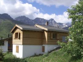 Chalet Höckli Wohnung 1., hôtel à Arosa