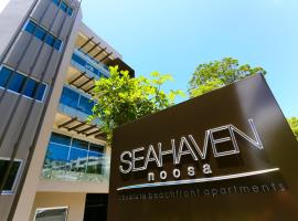 Seahaven Noosa Beachfront Resort, hotel in Noosa Heads
