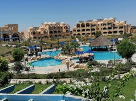 Norias Hotel& Resort, hotel v destinaci Sinnūris