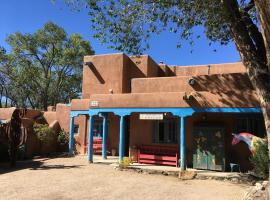 Inger Jirby Guest House #8, Rio Grande, hotel i Taos