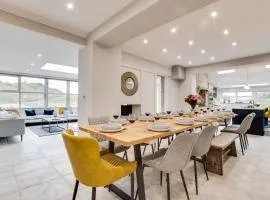 Castle View by Coast & Country Stays