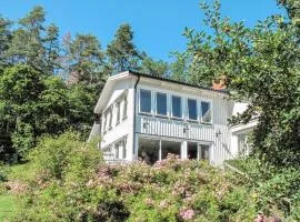 Holiday Home Stegeborg Sjöstugan by Interhome