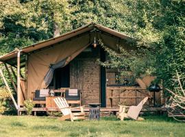 Lodges des Grands Chênes, palapinė su patogumais mieste Andelarrot