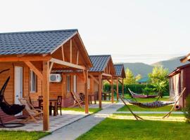 Finca Idoize Camping Hotel, villa in Akhmeta