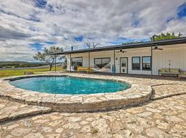 Trendy Fredericksburg Pad with Pool and Valley Views!, hotel in Tivydale