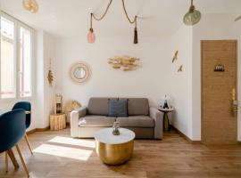 Appartement le Quai du Port Cassis parking clim, hotel u gradu Kasis