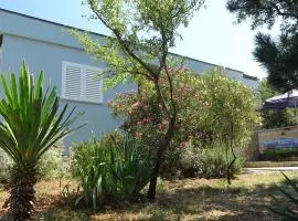 35 meters from sea Apartment Keser and House for rent