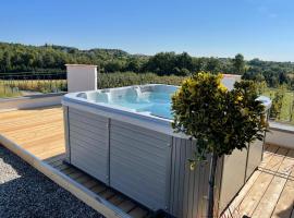 amberner Penthouse, hôtel avec jacuzzi à Bad Waltersdorf