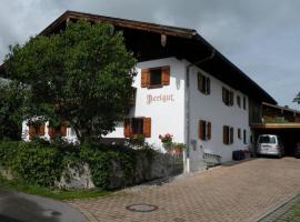 Haus Perlgut - Maraun Alessia, ξενοδοχείο σε Rottau