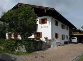 Haus Perlgut - Maraun Alessia