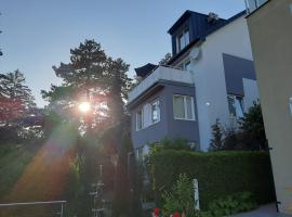 Haus Apricum - schön wohnen & gratis parken, Hotel in Wien