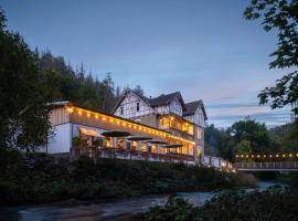 BODETALER BASECAMP LODGE - Bergsport- und Naturerlebnishotel, Hotel in Höhlenort Rübeland