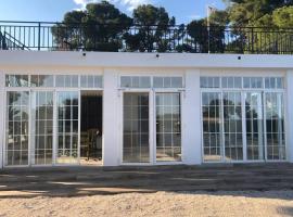 Casa rural con piscina / Cottage house with swimming pool, casa de campo em Elche