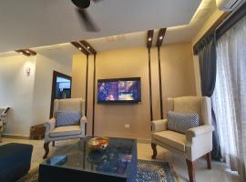 Luxury Moradabad Homestay, hotel with parking in Morādābād