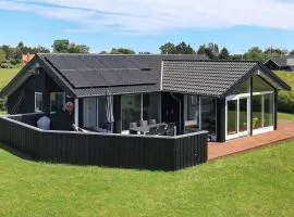 9 person holiday home in Otterup
