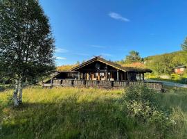 Sundebu, Spacious 5-Bedroom mountain cabin near Ski and Hiking, hotel sa Rauland
