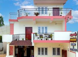 Aakash Rooms and Cottages,, viešbutis šeimai mieste Udagamandalamas