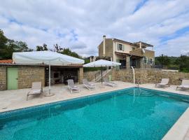 Villa Motovun 2129, hotel Bartolićiben